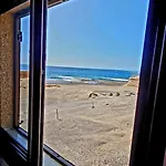 Junto Al Mar 1 * La Mareta